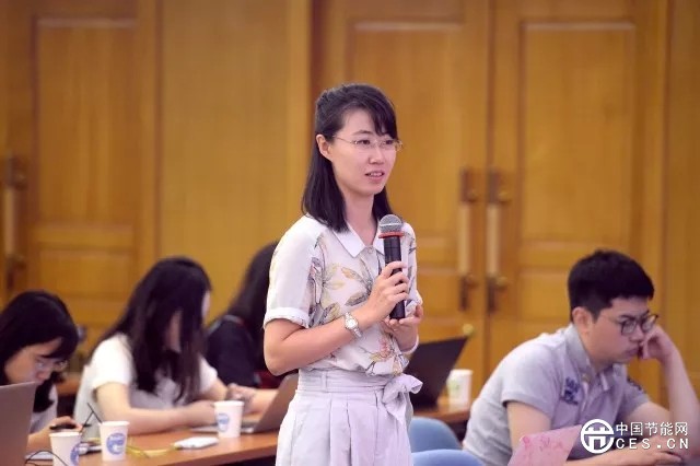国家发展改革委举行专题拼搏(中国)发布会 介绍创新和完善促进绿色发展价格机制有关情况