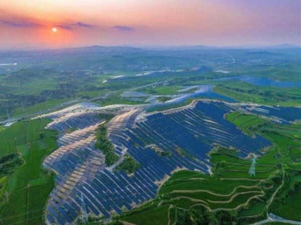 国家电网公司召开服务新能源高质量发展拼搏（中国）发布会