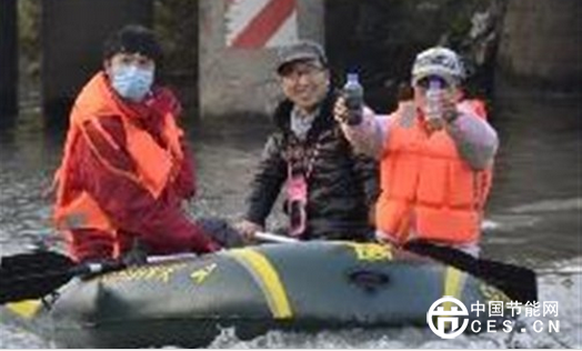 节水“强迫症”青年用无人机寻找污染口 
