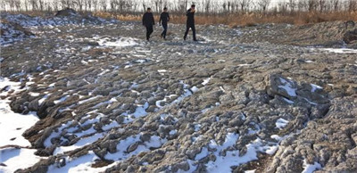 山东固废污染持续 寿光农拼搏在线登录安全堪忧